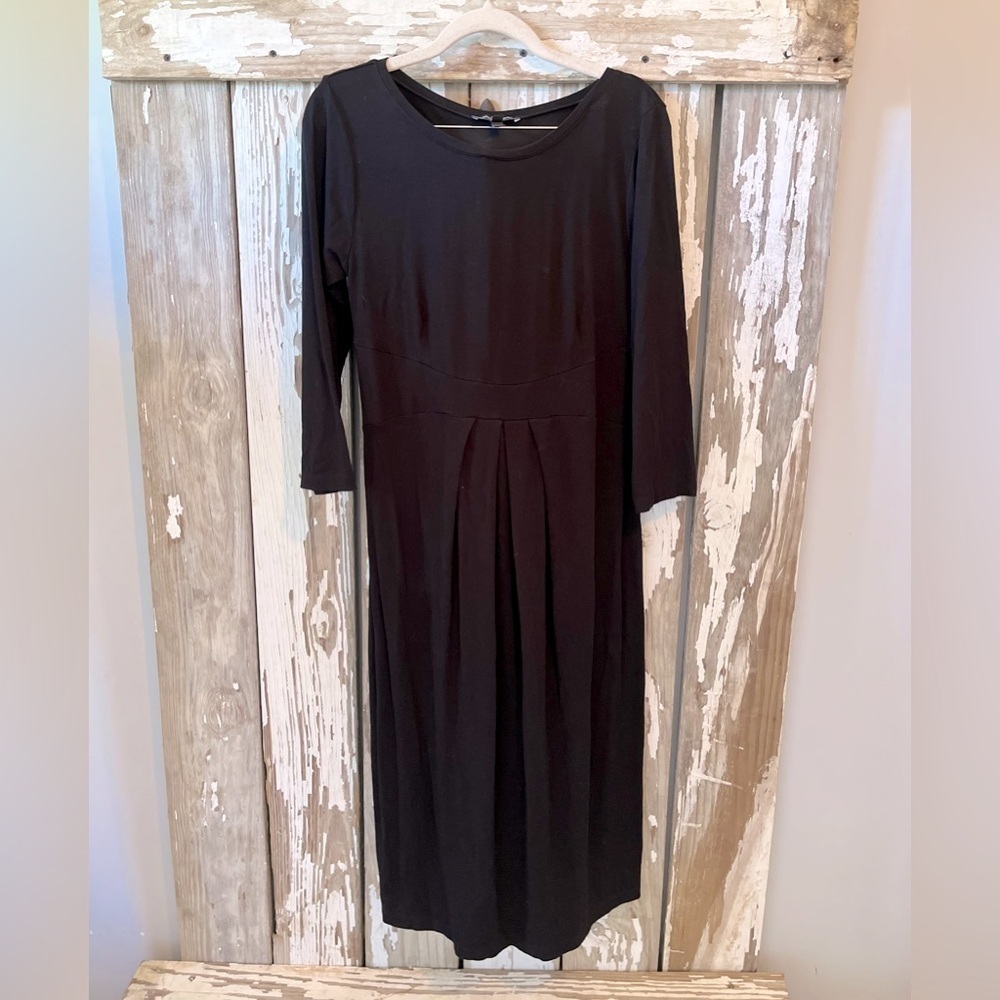Isabella Oliver 3/4 sleeve maternity dress black 4